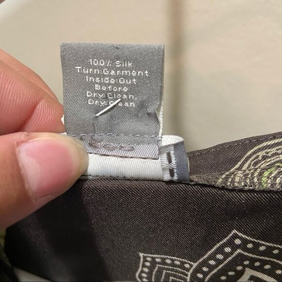 Ann Taylor 100% Silk Blouse Collar Waterfall All Over Print Button Brown 4 S - Picture 3 of 4